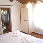 Koblar Πανσιόν