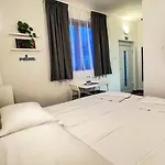 Πανσιόν Koblar Πορτορόζ