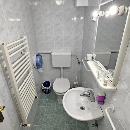 Koblar Guest house