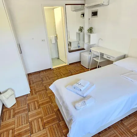 Guest house Koblar 2*