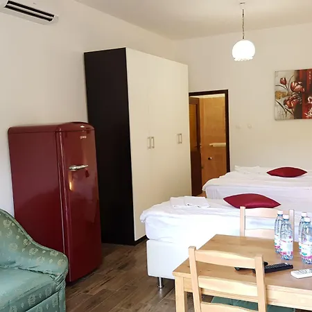 Koblar 게스트하우스