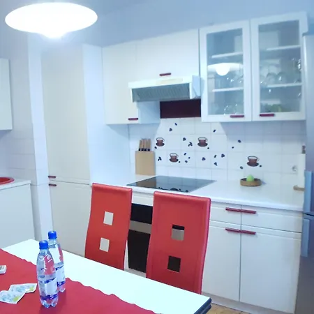 Gostinjska kuća Koblar 4*